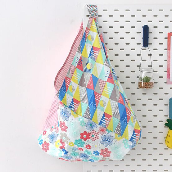 How to Sew an Origami Beach Bag image number 1