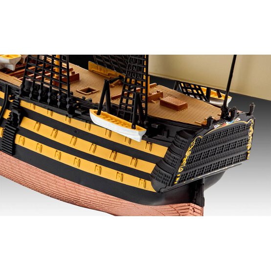 Revell HMS Victory Model Kit 1:450 image number 4