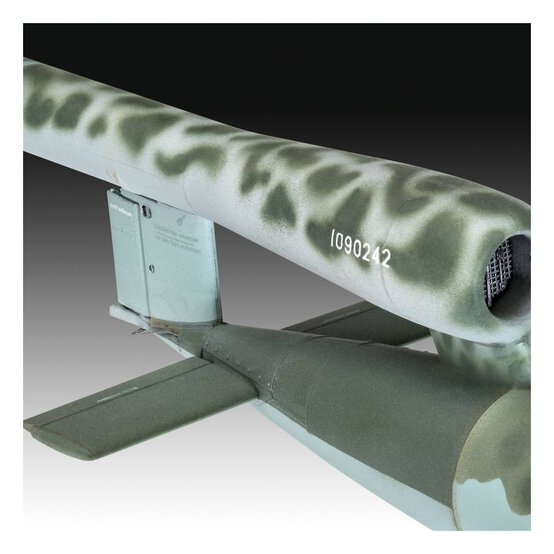 Revell Fieseler Fi103 V-1 Model Kit 1:32 image number 4