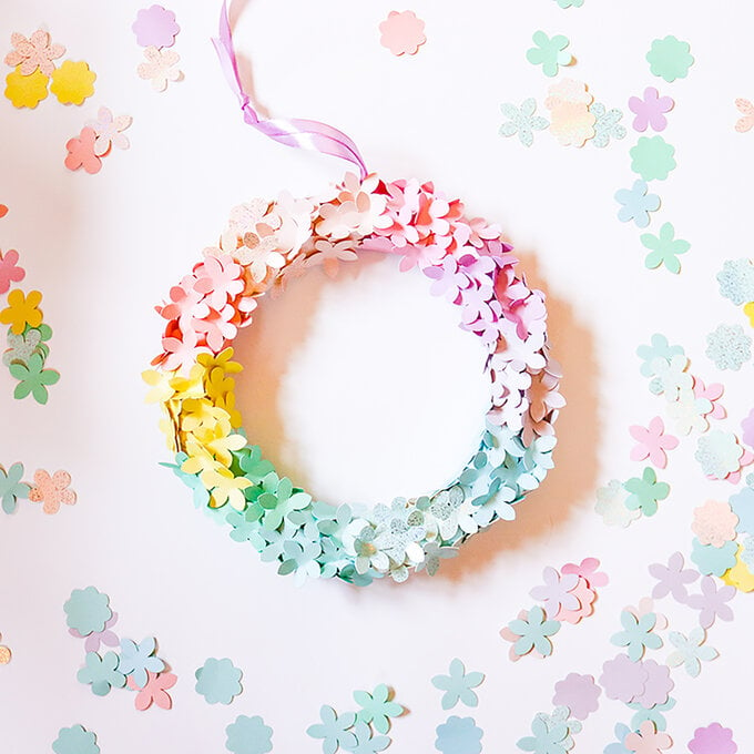 Cricut: How to Make a Paper Flower Spring Wreath image number 1