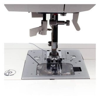 Singer Confidence 7465 Sewing Machine image number 3
