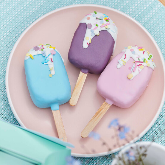 How to Make Ice Cream Cake Pops image number 1