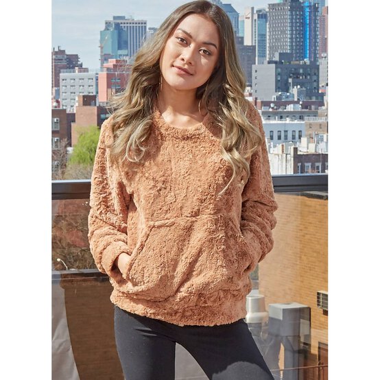 McCall&rsquo;s Hoodie and Sweatshirt Sewing Pattern S-L M8070 image number 5