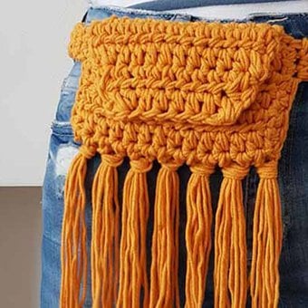 How to Crochet a Mini Festival Bumbag