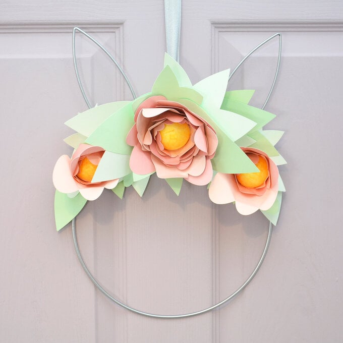 Cricut: How to Create a Floral Bunny Wreath image number 1