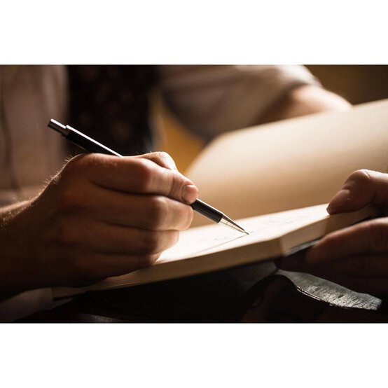 Derwent Mechanical Pencil 0.5mm Set image number 5