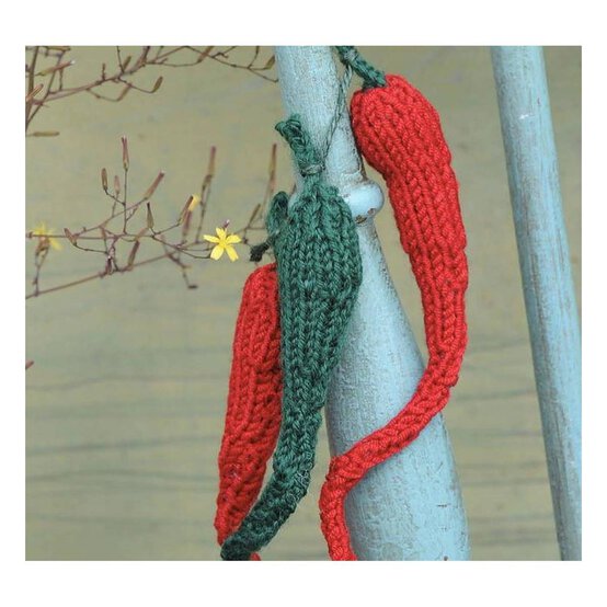 FREE PATTERN Knit a Chilli Pepper Pattern image number 1