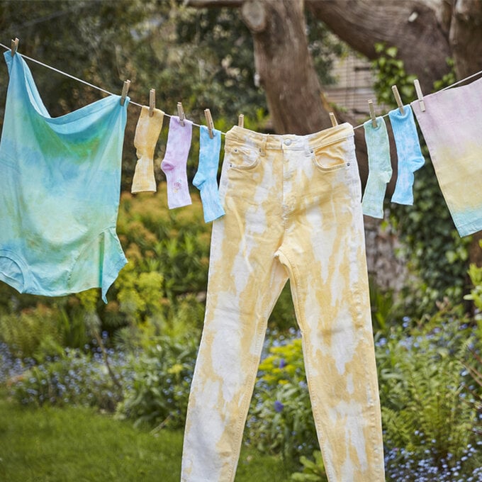 How To Upcycle Your Wardrobe With Tie-Dye | Hobbycraft