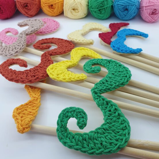 How to Crochet a Moustache image number 1