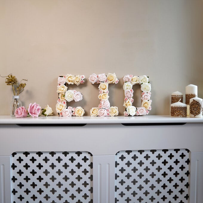How to Make Floral Letters for Eid image number 1