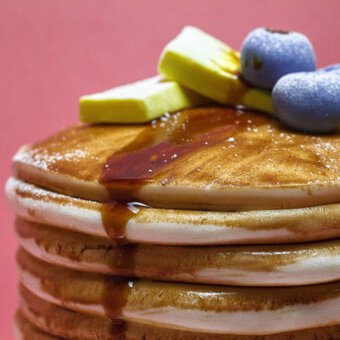 How to Make a Pancake Illusion Cake