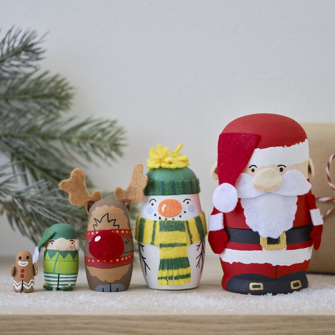 How to Decorate Christmas Nesting Dolls image number 1
