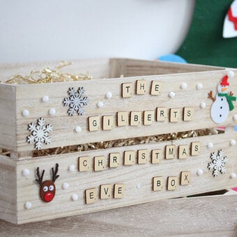 How to Make a Family Christmas Eve Box