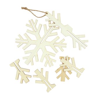 Make Your Own 3D Wooden Snowflake Decoration | Hobbycraft