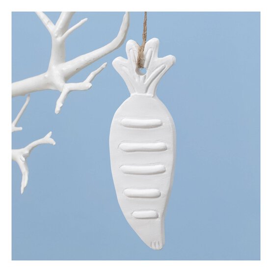 Hanging Plaster Carrot Decoration 11cm image number 1