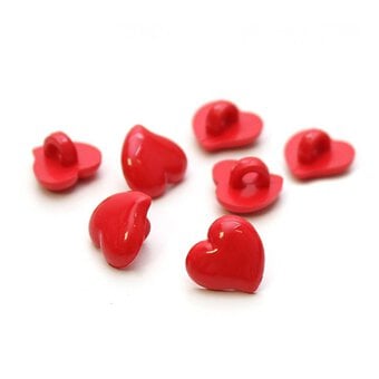 Hemline Red Novelty Hearts Button 7 Pack