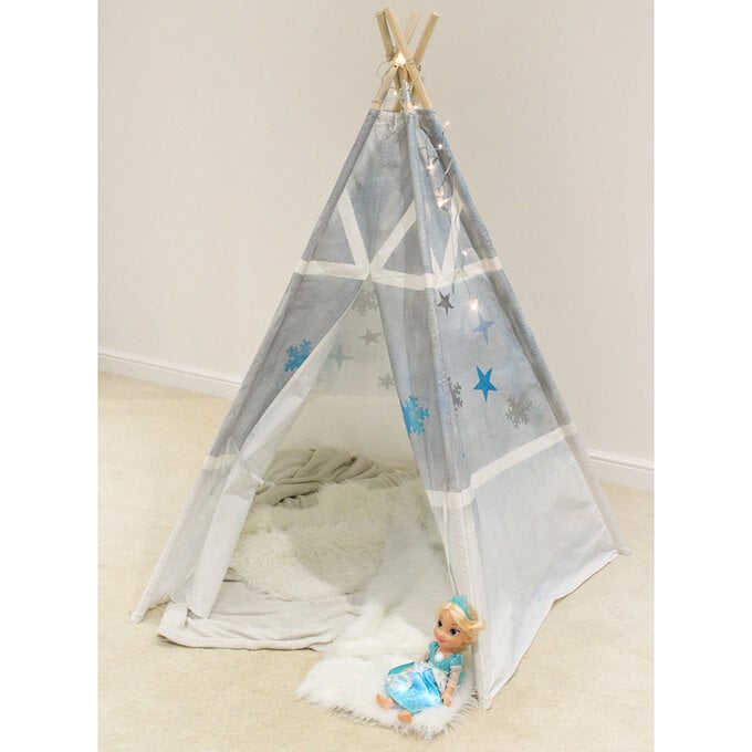 How to Make a Winter Wonderland Play Tent image number 1
