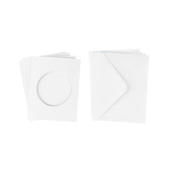 Mini White Trifold Circle Aperture Cards and Envelopes 4 Pack image number 2