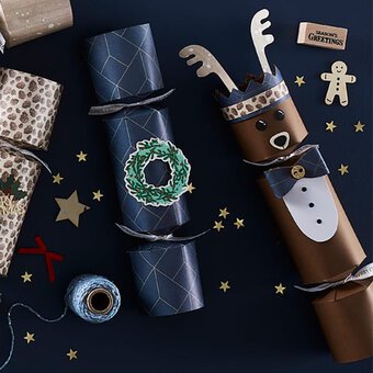 How to Make Four Christmas Crackers