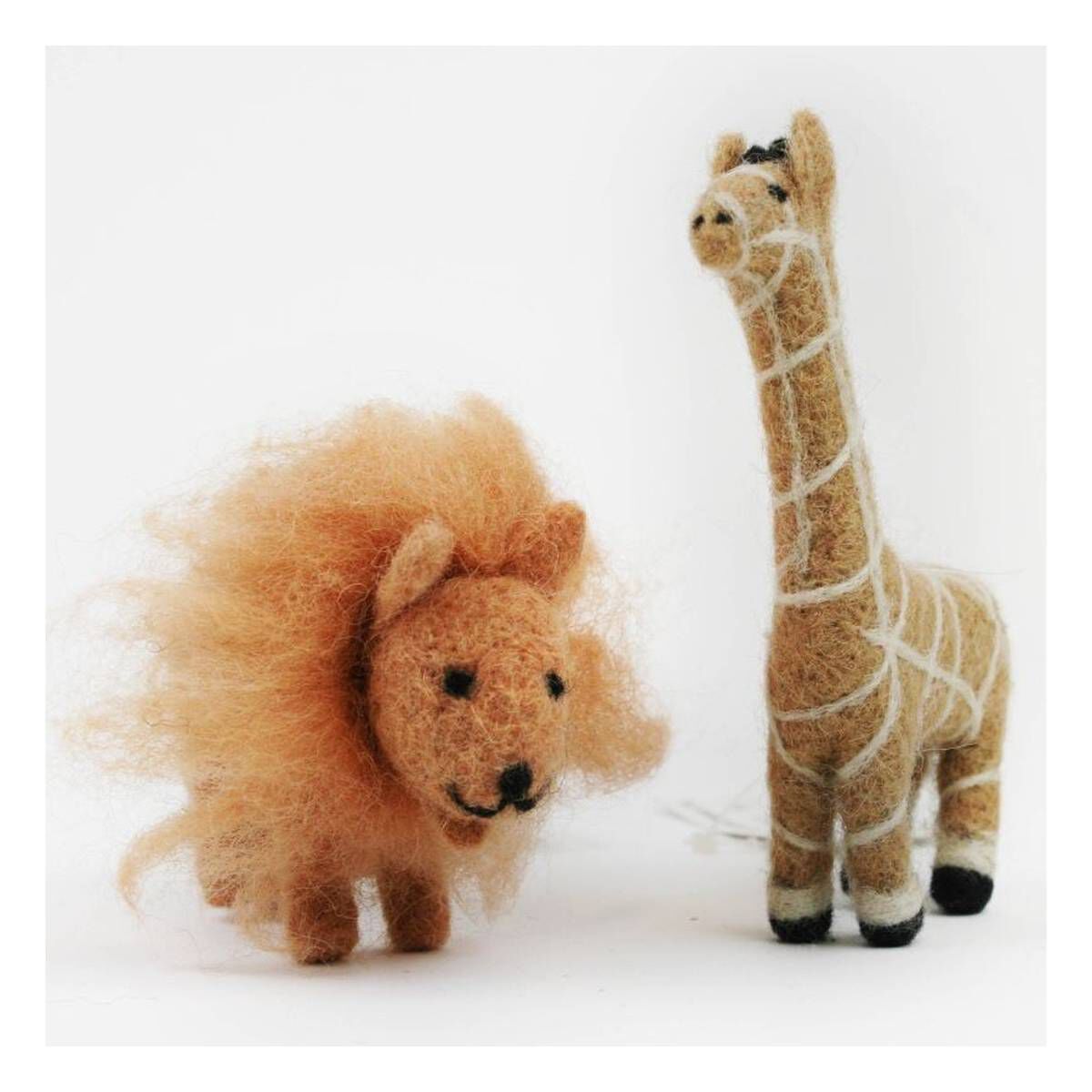 Giraffe and Lion Needle Felting Kit Hobbycraft