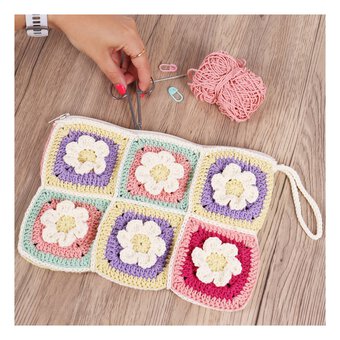 Trimits Floral Zip Bag Crochet Kit
