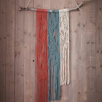How to Make an Autumn Leaves Macrame Wall Hanging
