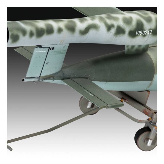 Revell Fieseler Fi103 V-1 Model Kit 1:32 image number 5
