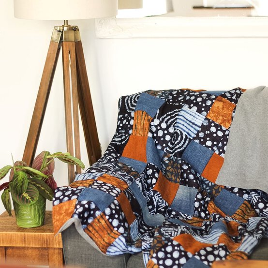 How to Sew a Patchwork Keepsake Blanket image number 1