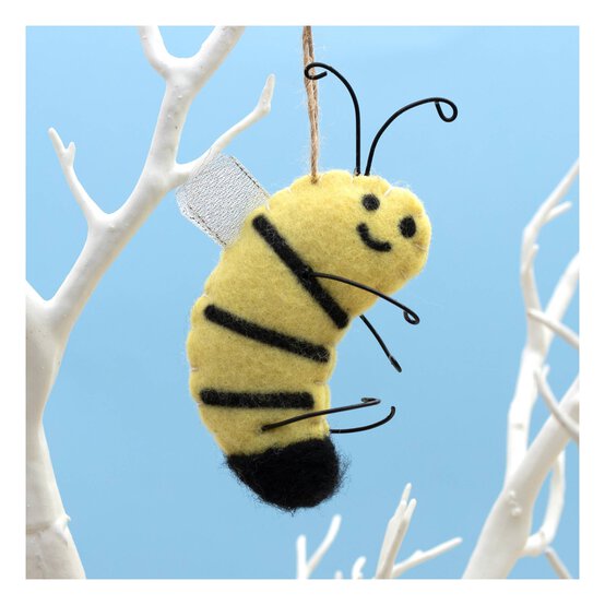 Hanging Felt Bee Decoration 12cm image number 1