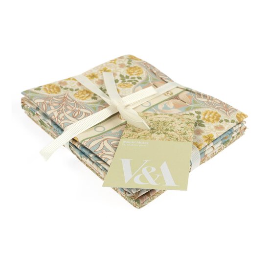 William Morris Embroidered Cloth Cotton Fat Quarters 4 Pack image number 7