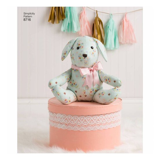 Simplicity Stuffed Animals Sewing Pattern 8716 image number 2