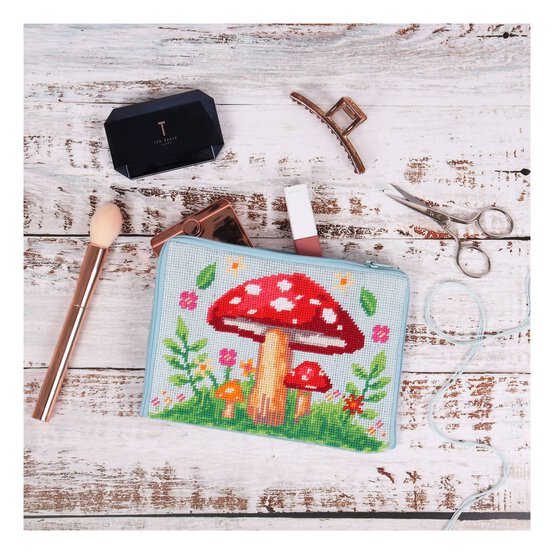 Trimits Half Stitch Toadstool Makeup Case Kit image number 2