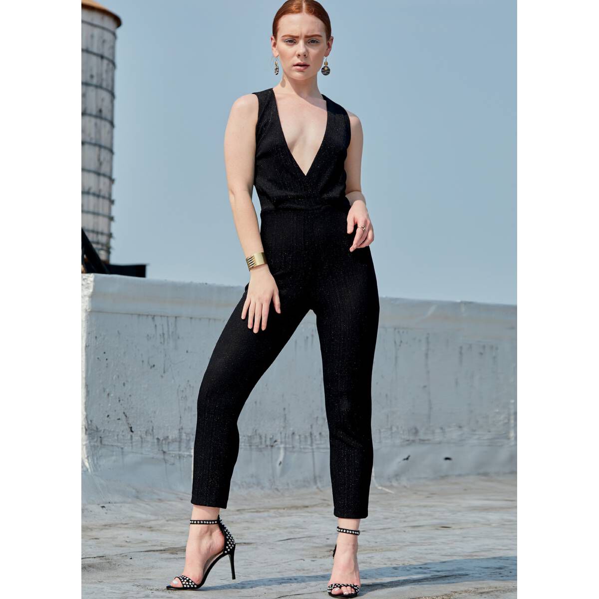 McCall’s Women’s Jumpsuits Sewing Pattern M7910 (6-14) | Hobbycraft