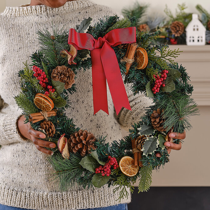 How to Make a Traditional Artificial Christmas Wreath Hobbycraft