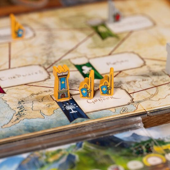 Lord of the Rings Duel for Middle-earth Board Game image number 5