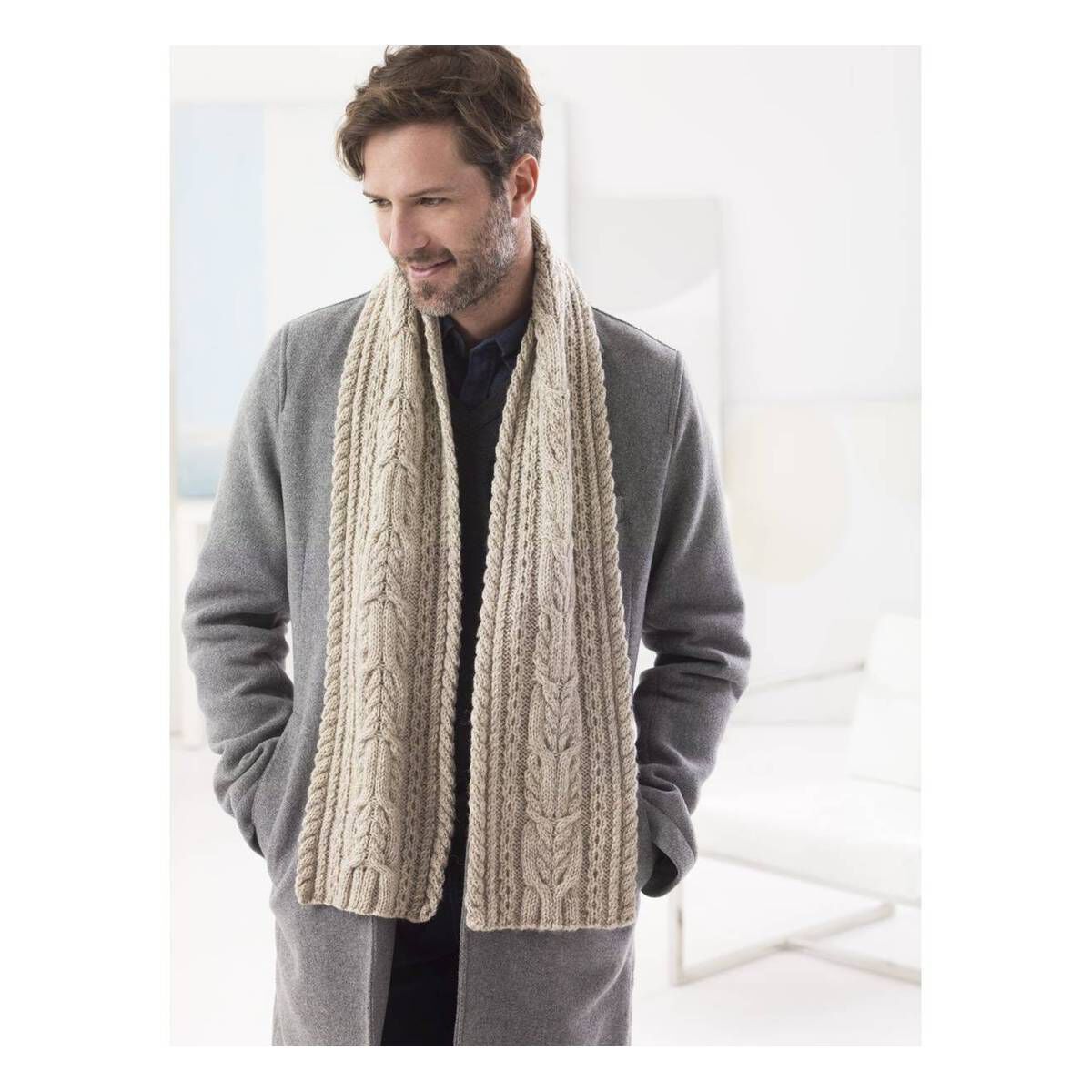 FREE PATTERN Lion Brand Fishermen's Wool Chestnut Street Scarf L60396