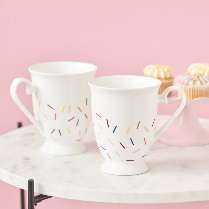 Cricut: How to Make Sprinkle Cups Using Vinyl Scraps image number 1