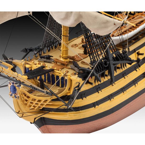 Revell Battle of Trafalgar Model Kit 1:225 image number 4