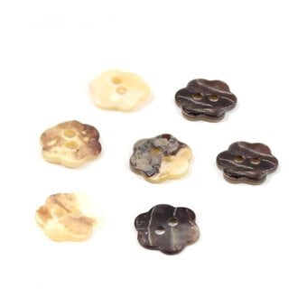 Hemline Assorted Shell Mother of Pearl Button 7 Pack