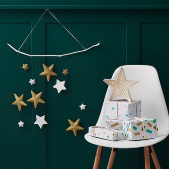 How to Make a Star Wall Hanging