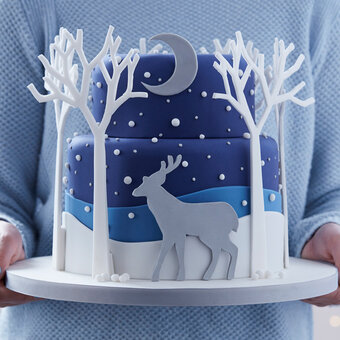 How to Make a Woodland Stag Cake