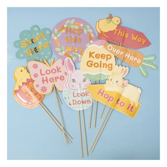 Easter Egg Hunt Signs 14 Pack image number 1