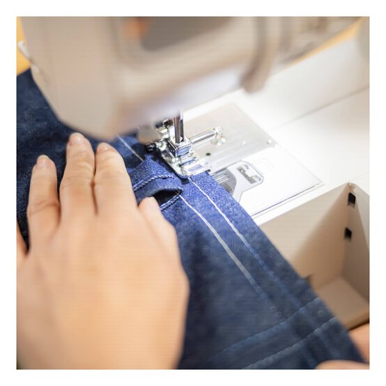 Brother FS200CE Sewing and Quilting Machine image number 4