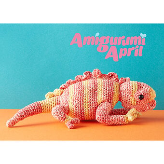How to Crochet an Amigurumi Iguana
