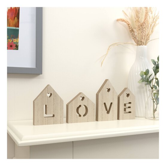 Wooden Love Houses Set 4 Pieces image number 2
