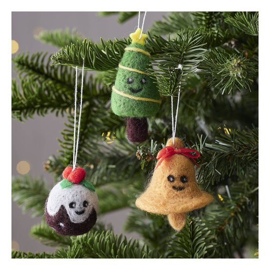 Make Your Own Felt Christmas Decorations Kit 3 Pack image number 1
