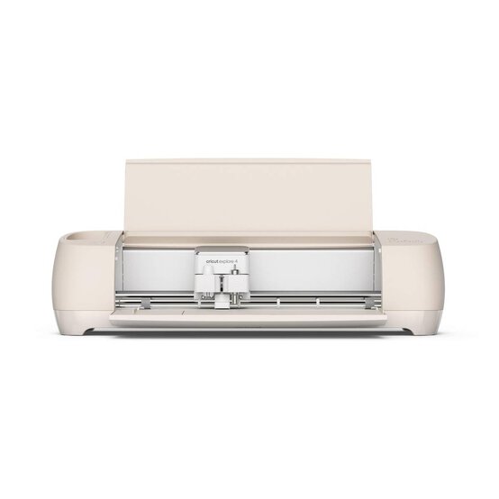 Cricut Explore 4 and Essentials Bundle image number 11