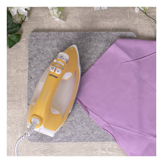 Milward Wool Pressing Mat 12 x 12 Inches  image number 2