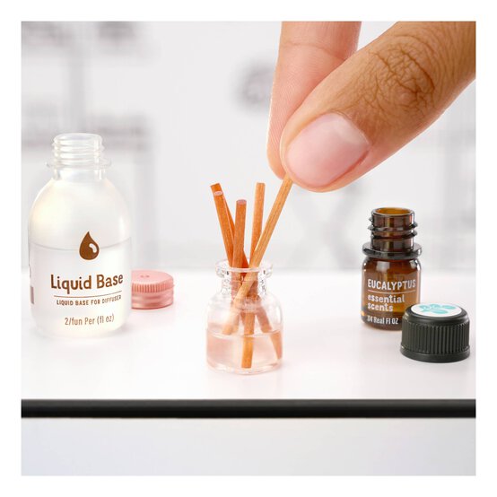 MGA's Miniverse Make It Mini Spa Multipack 40 Pieces image number 2