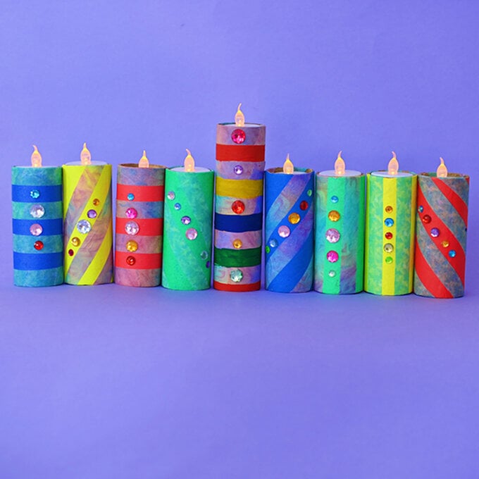 How to Make a Menorah With Cardboard Tubes image number 1